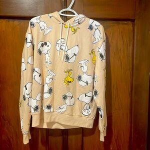 NWT SNOOPY HOODIE